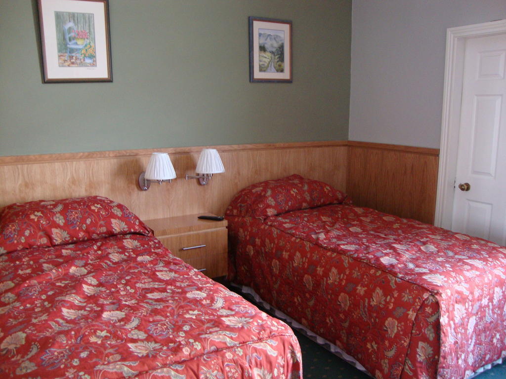 Clifford House B & B Rosslare Harbour Room photo